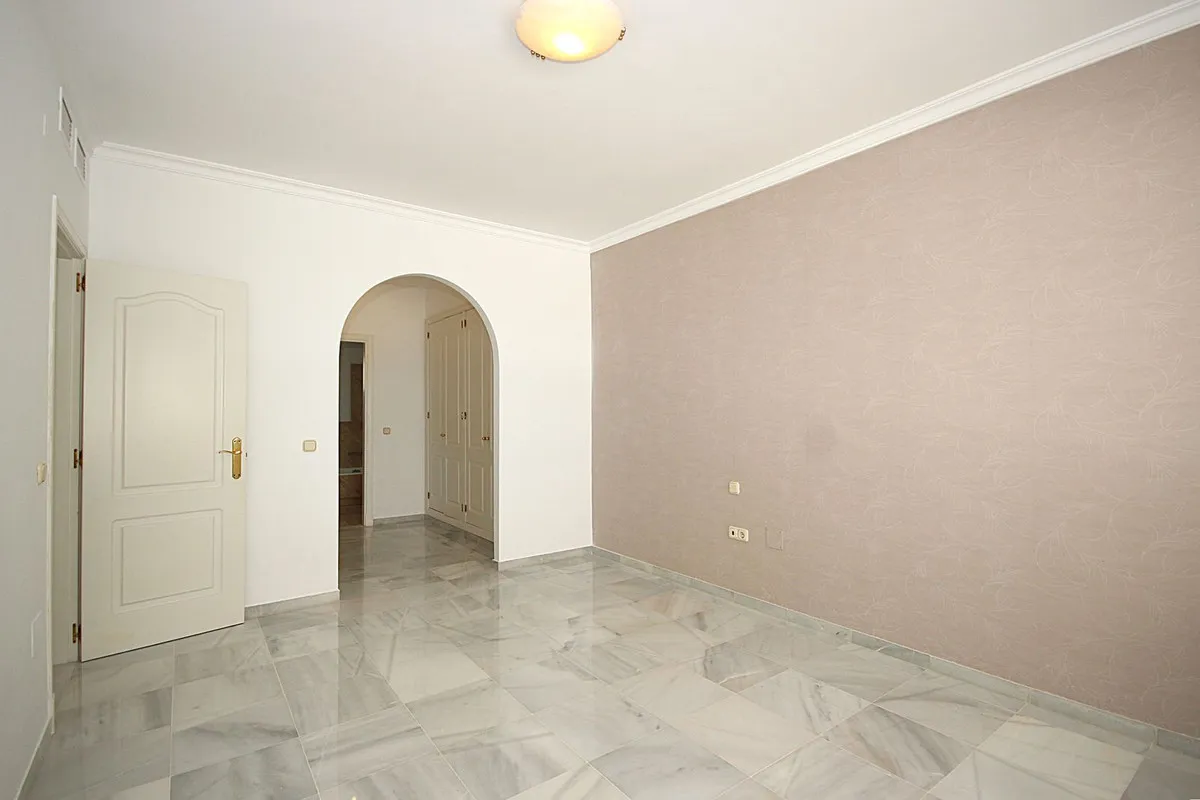 11ed7dd9-799b-4e50-b82b-334e301a62ff