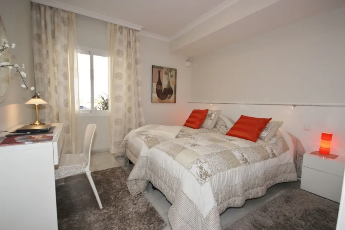 2e1f7f66-b942-474a-97a5-13cba1c005ab