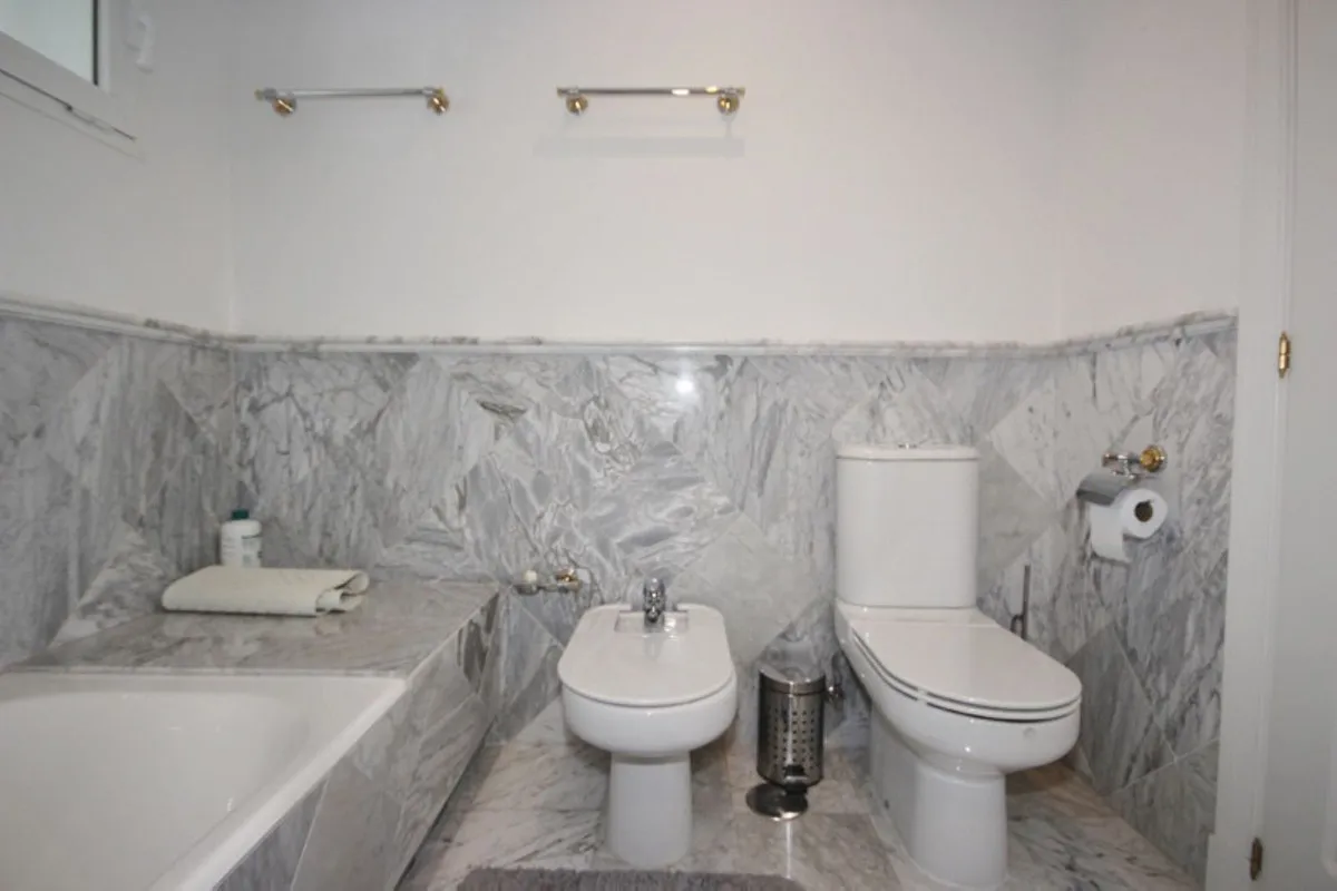 310f762b-6fc9-475c-bca6-63e8a9aaccf6