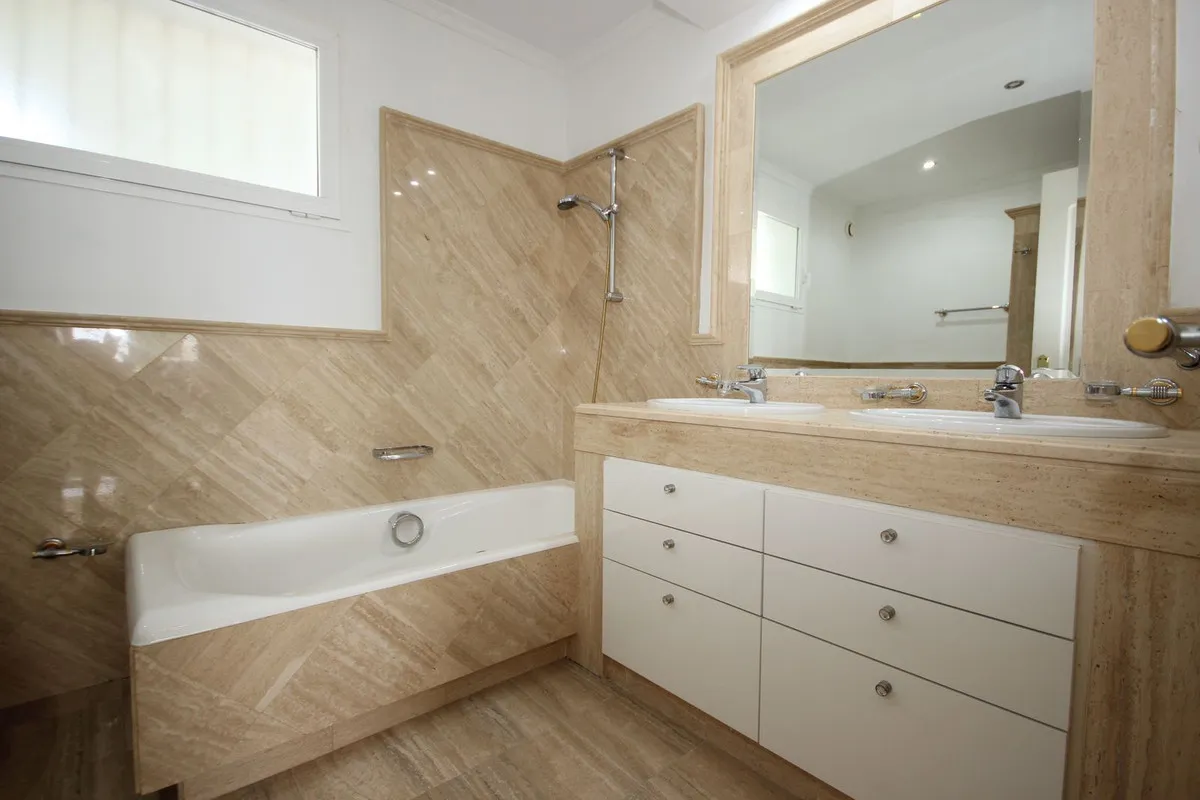 a4316cb1-85c9-421e-9ccd-fe739b90ce15