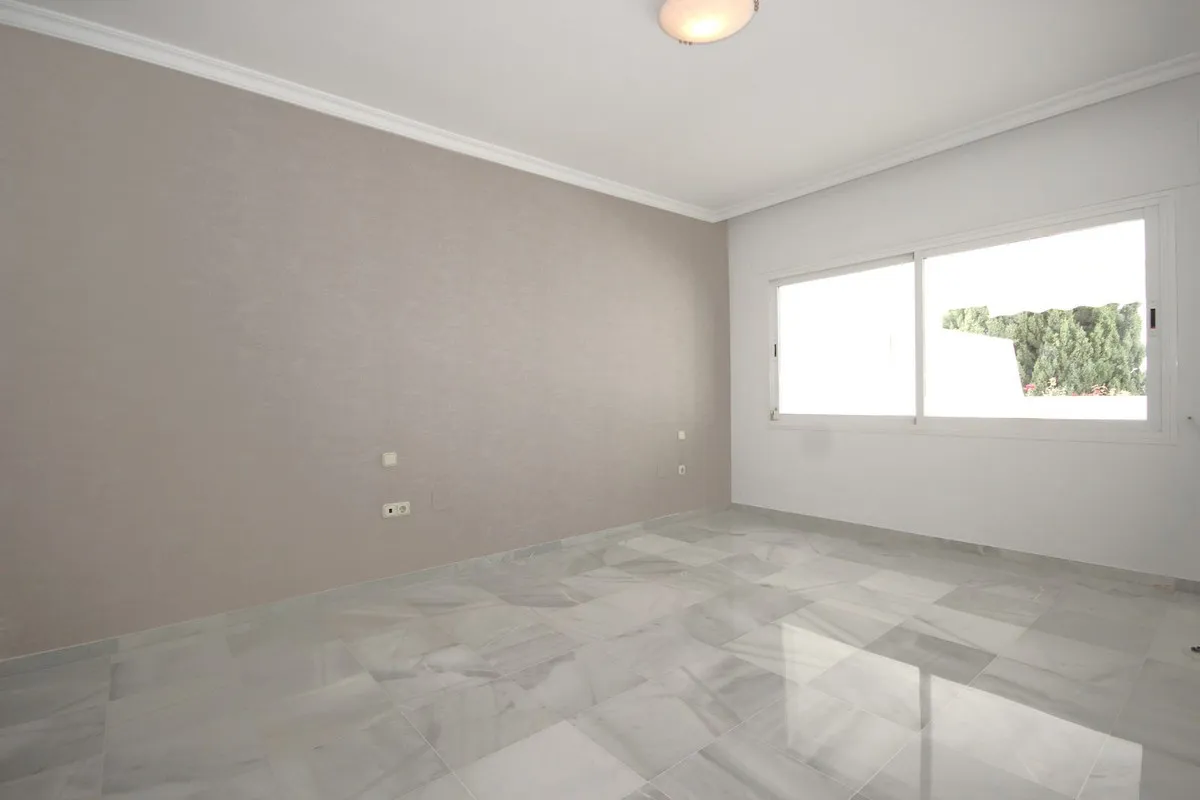 ae096ffc-817f-4d8a-95c3-dbd3358f5acc