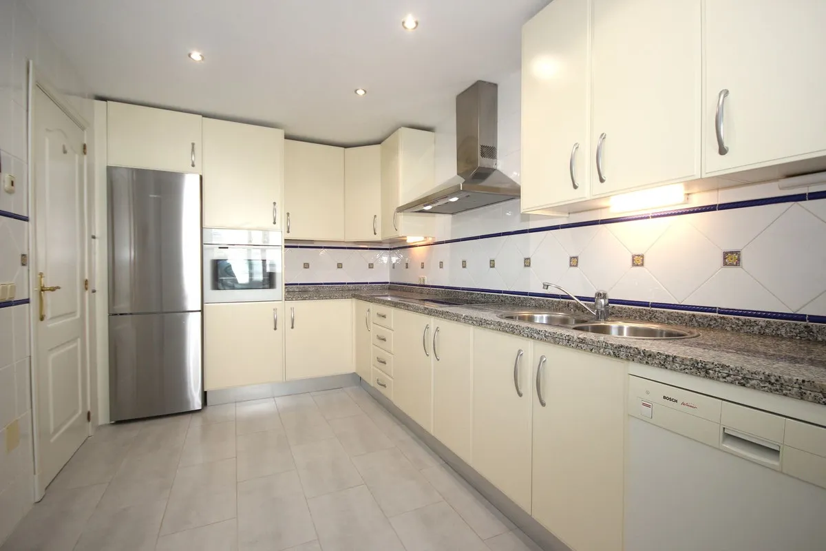 af87a512-f9cc-4abd-8ddd-28bcb4f3f575