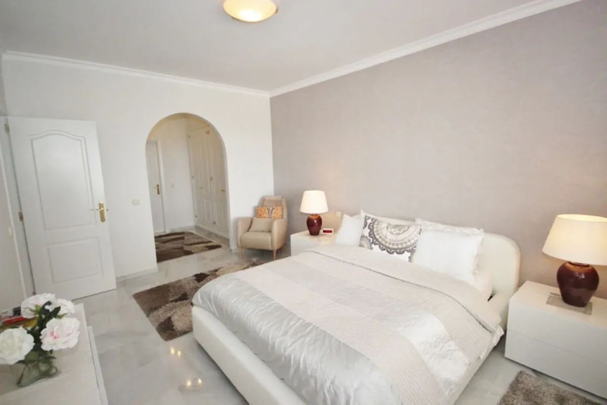 dbcf7214-b405-4cf7-a4d3-83175410c045