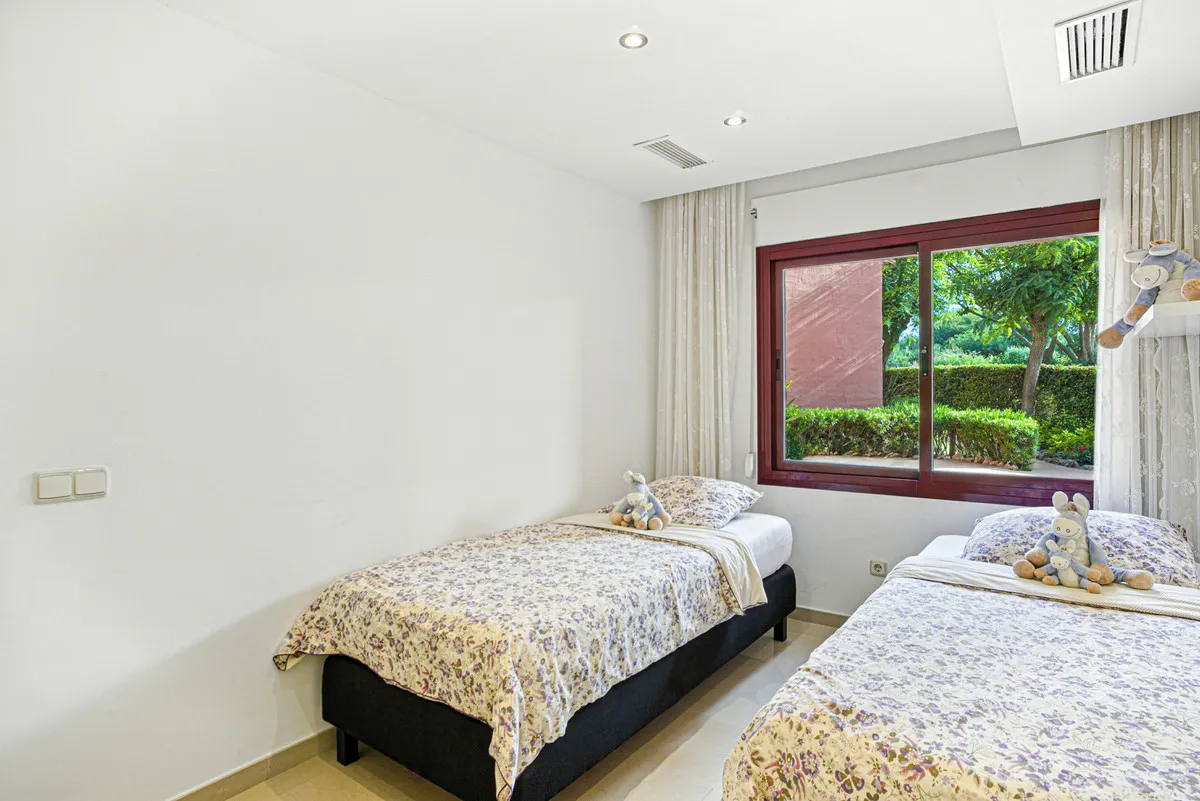 1248f279-77e5-47ef-9fde-deb914db56a9