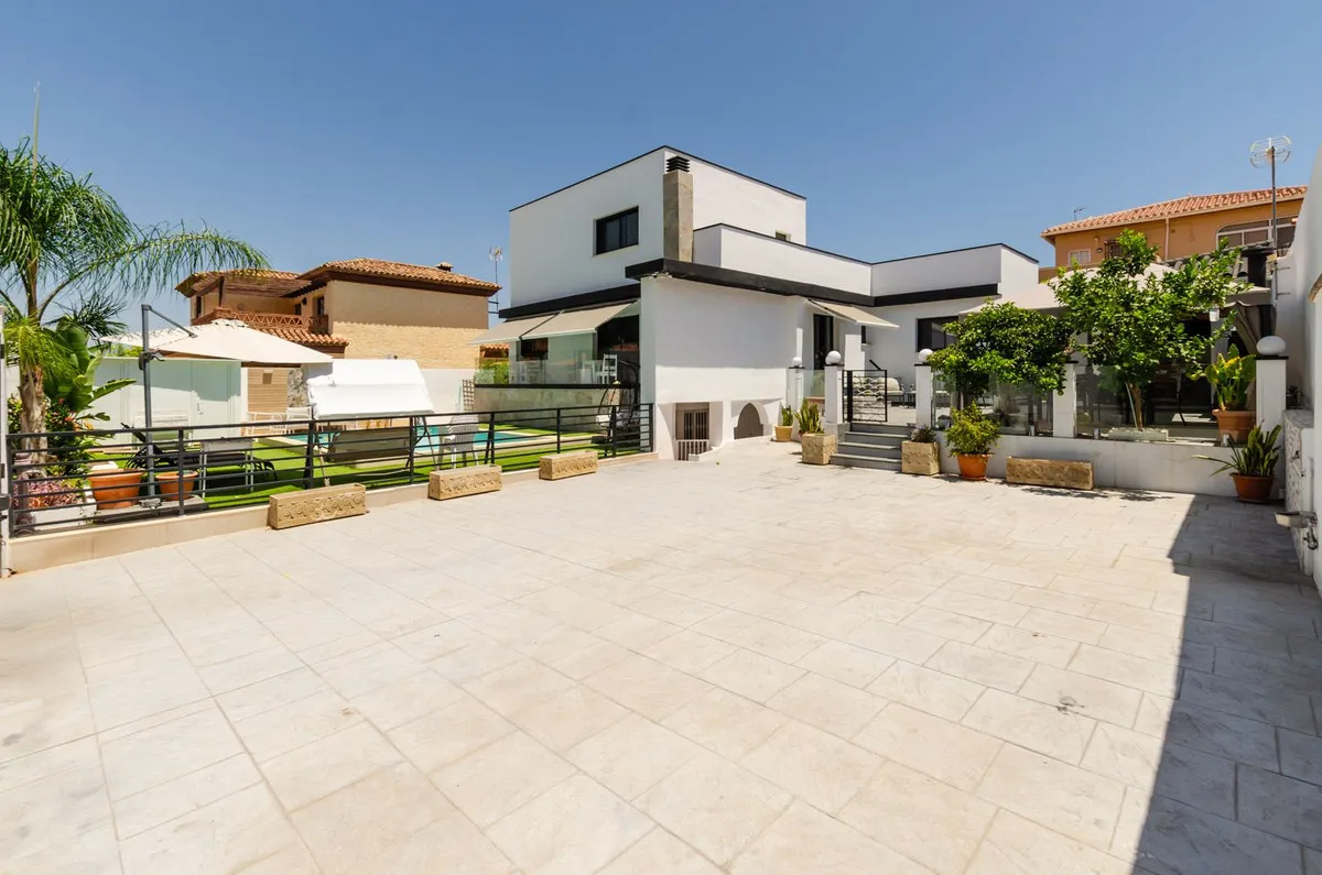 33989fe0-1e3b-462d-a9ea-366e645629f6