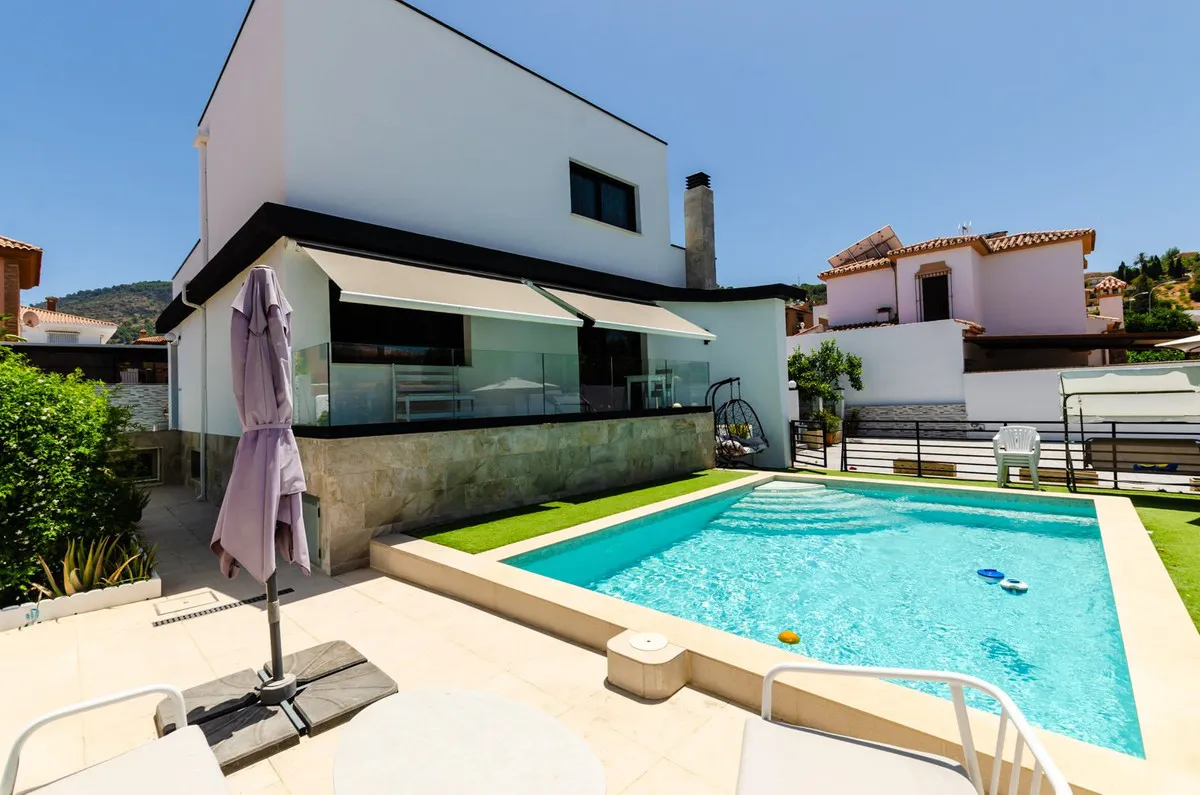 94f77bb7-c44a-4c4a-860c-d5a97e824c6e