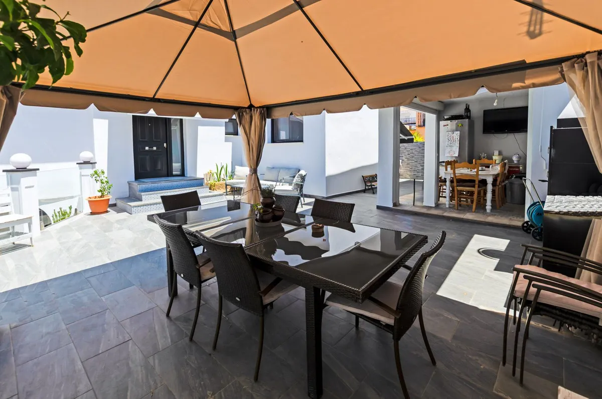 9da7cf84-143d-418a-bb34-6433cbde2a4a