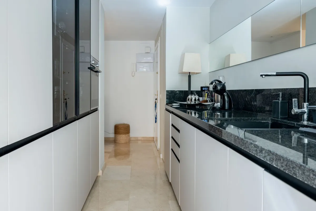 5b789270-265c-49f1-9774-dd2537706e47