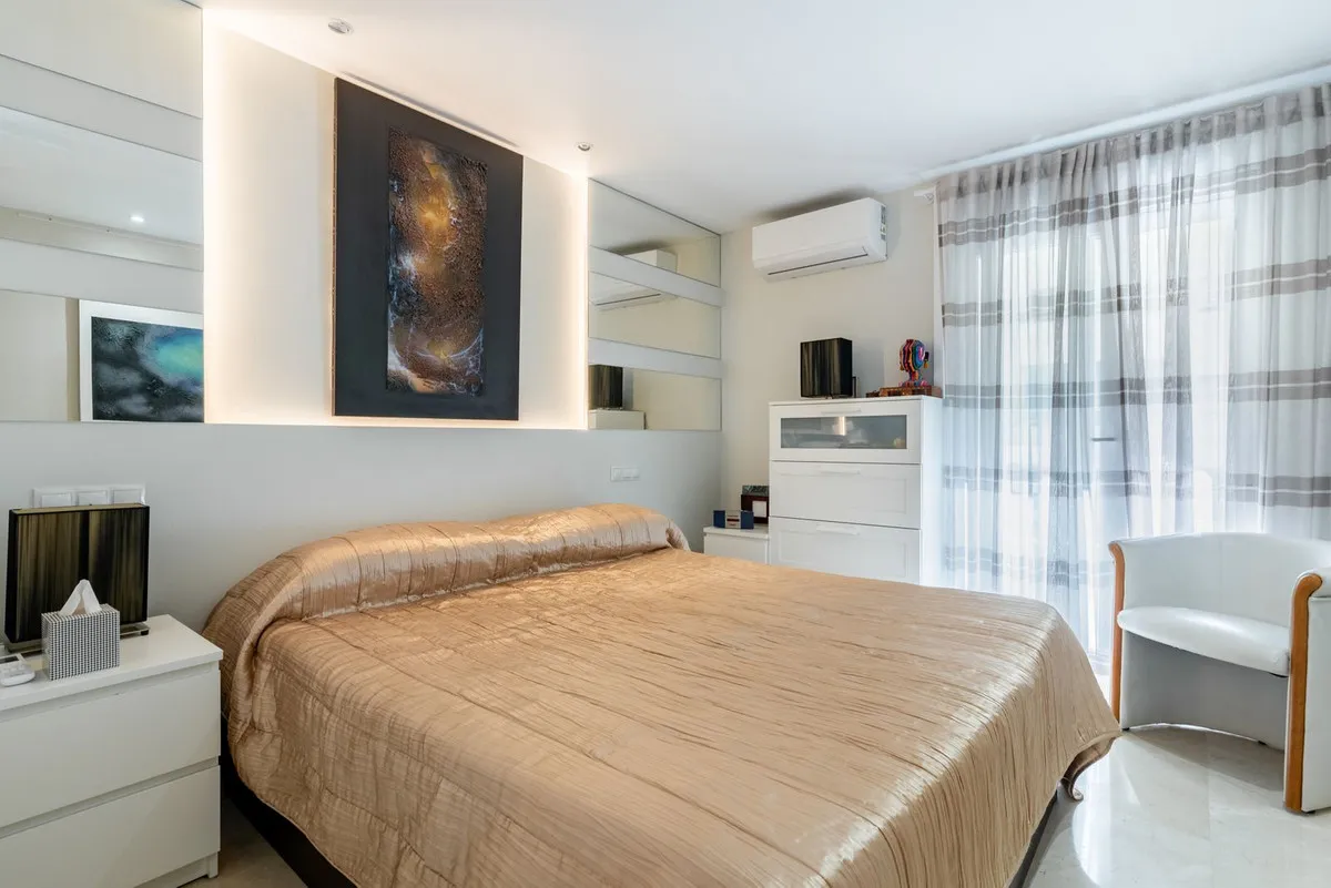 e0189769-abc6-4354-ae6d-4d8a32663b55