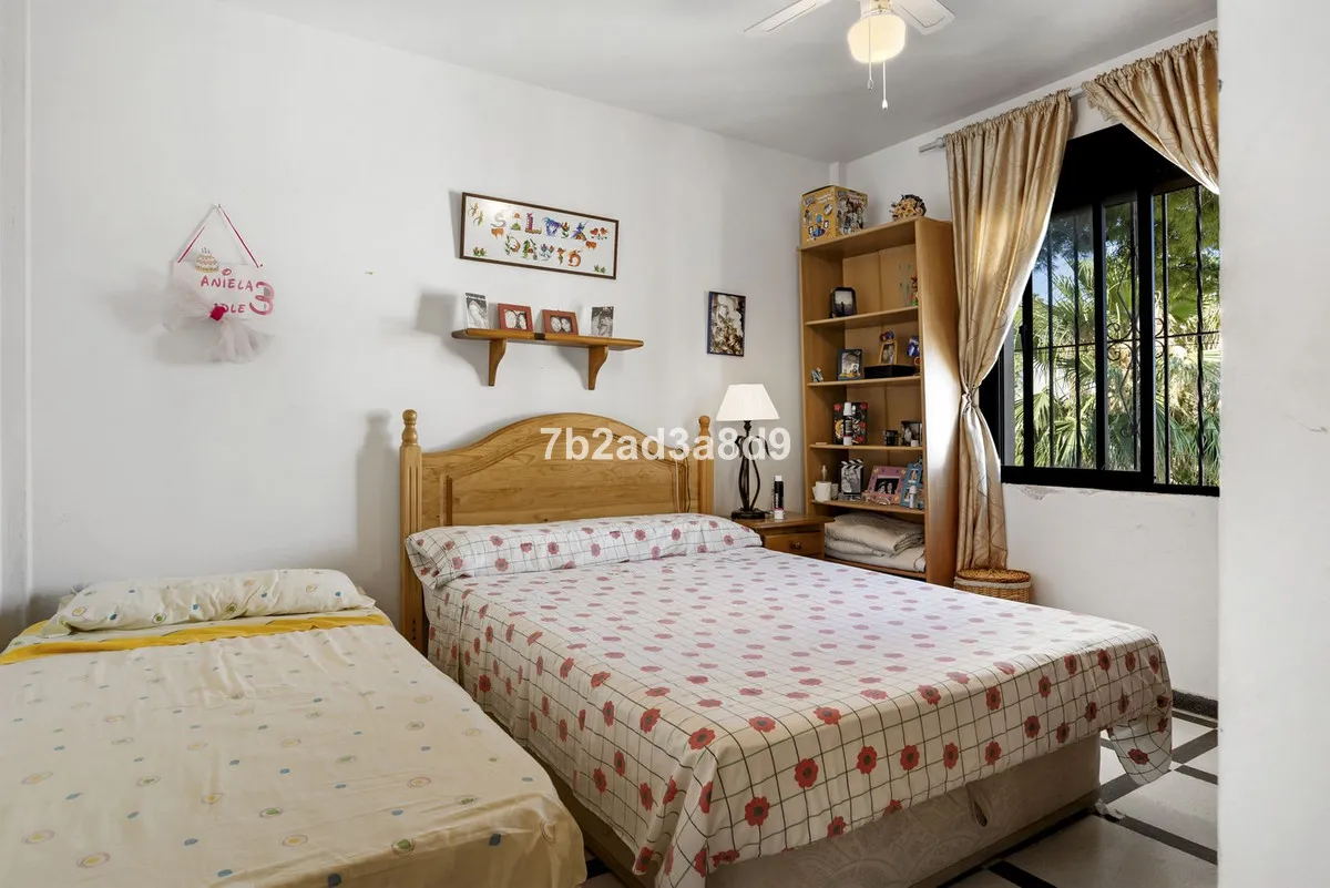 2cc8402c-aca0-4f91-b12e-5ef19ce847b7