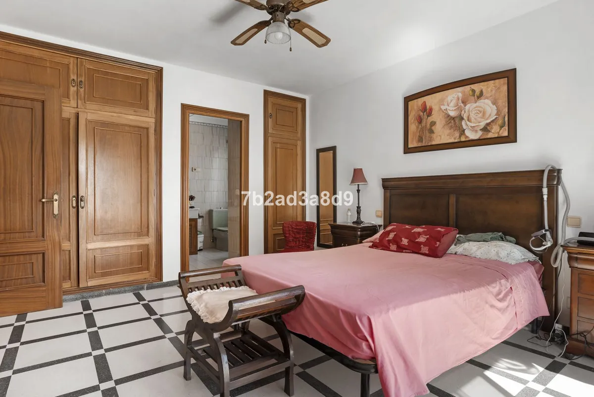 72c5007c-c020-4f0d-a0e9-885b52cea6ff