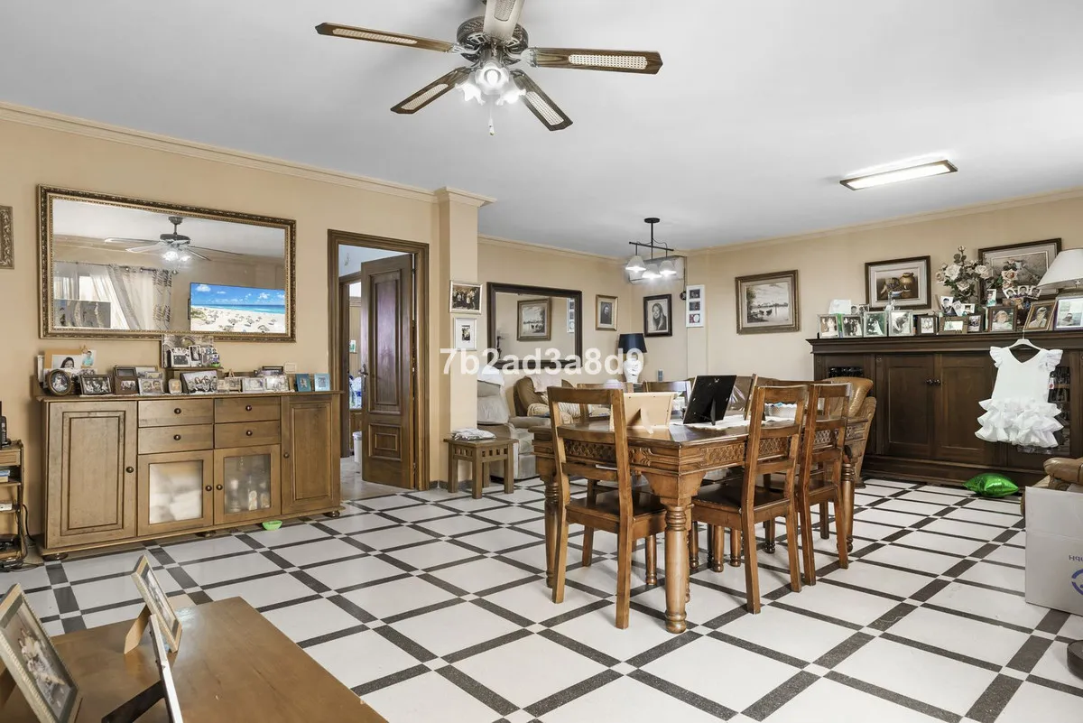 9323282f-1a5f-43e8-82b6-858c9fefccc3