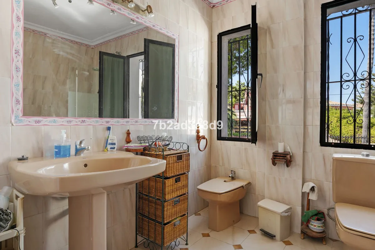 98cb0318-4683-4ce7-bb34-4f4c813e0d47