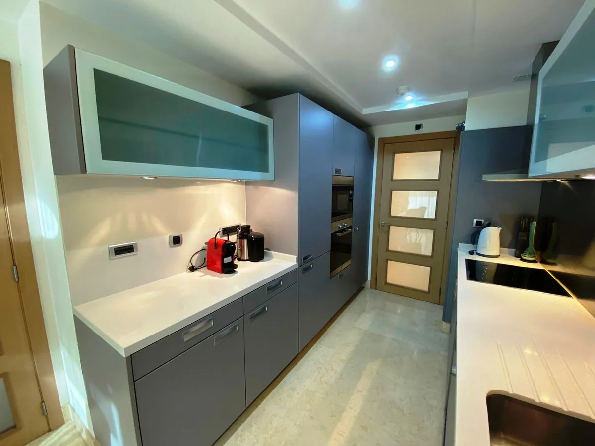 31951175-a688-486d-b386-9758468c67f1