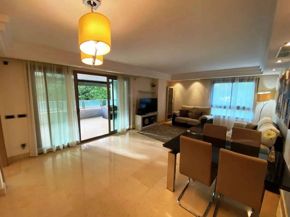 e410aa4b-68c3-4fb5-9cd3-f2e09d97ac50