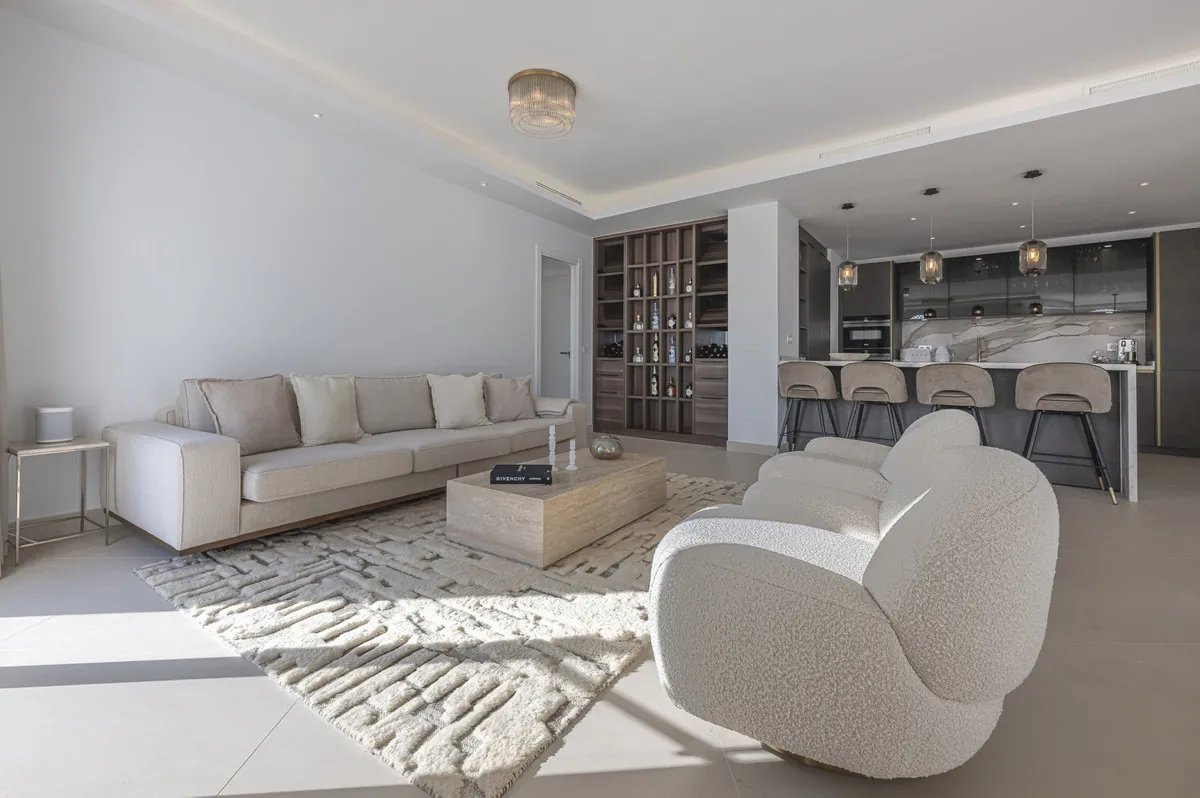 1aad2c18-45f2-4213-b6ad-857e1bb8d1b8