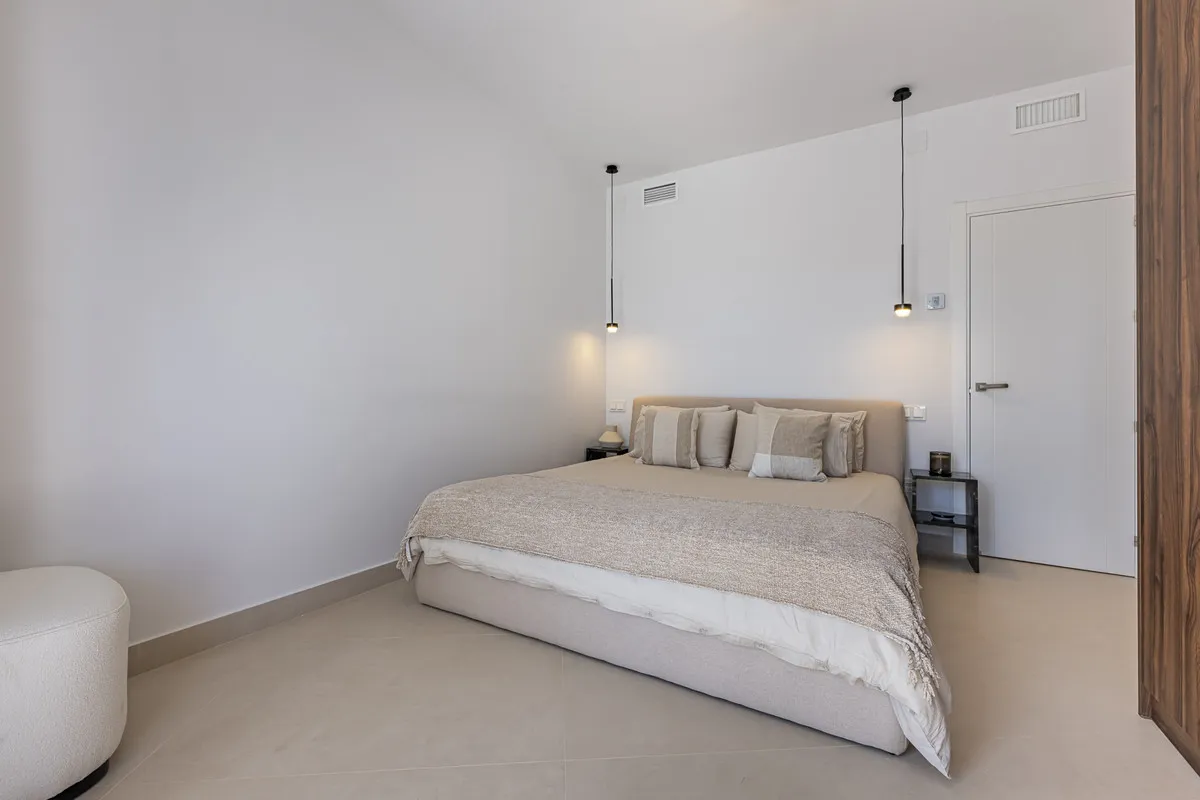 5ecf435a-baa6-463f-8bea-742d056c8beb