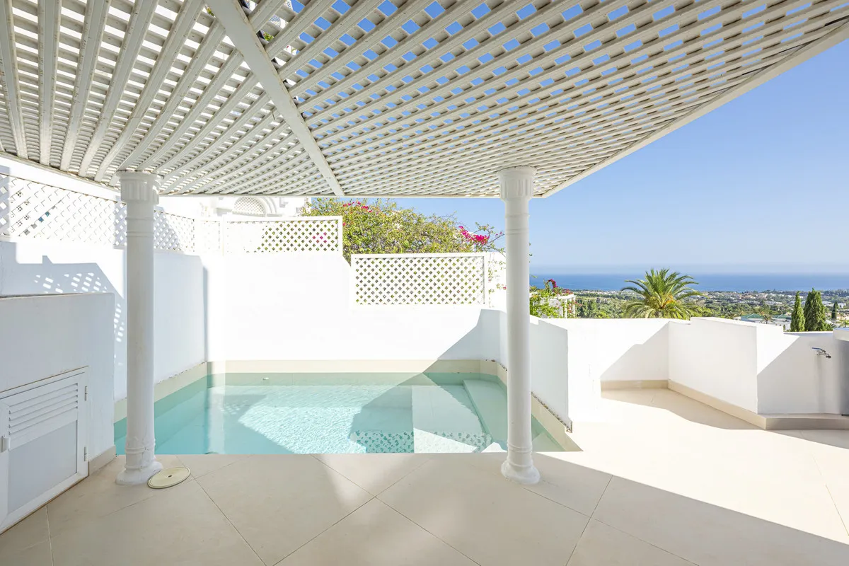 a6834120-12b7-4452-871c-0238c5e9670c