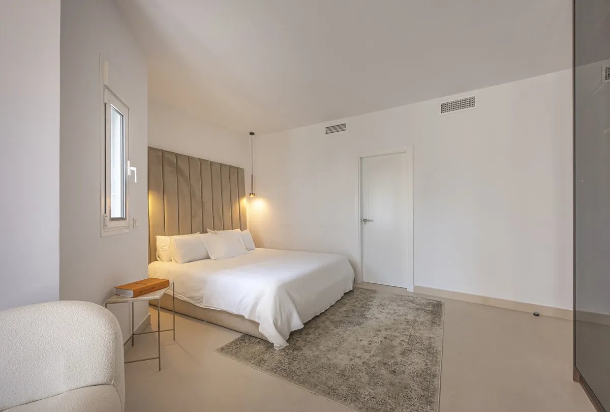 a92c2f85-825c-438d-9148-a9b4b8d417ee