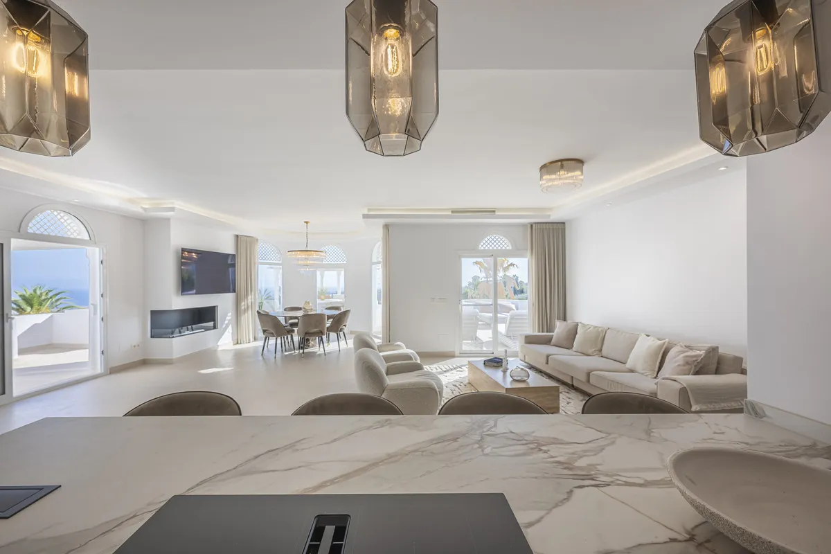 b4faca0b-5d0e-46fa-9af5-6d0a5345367a