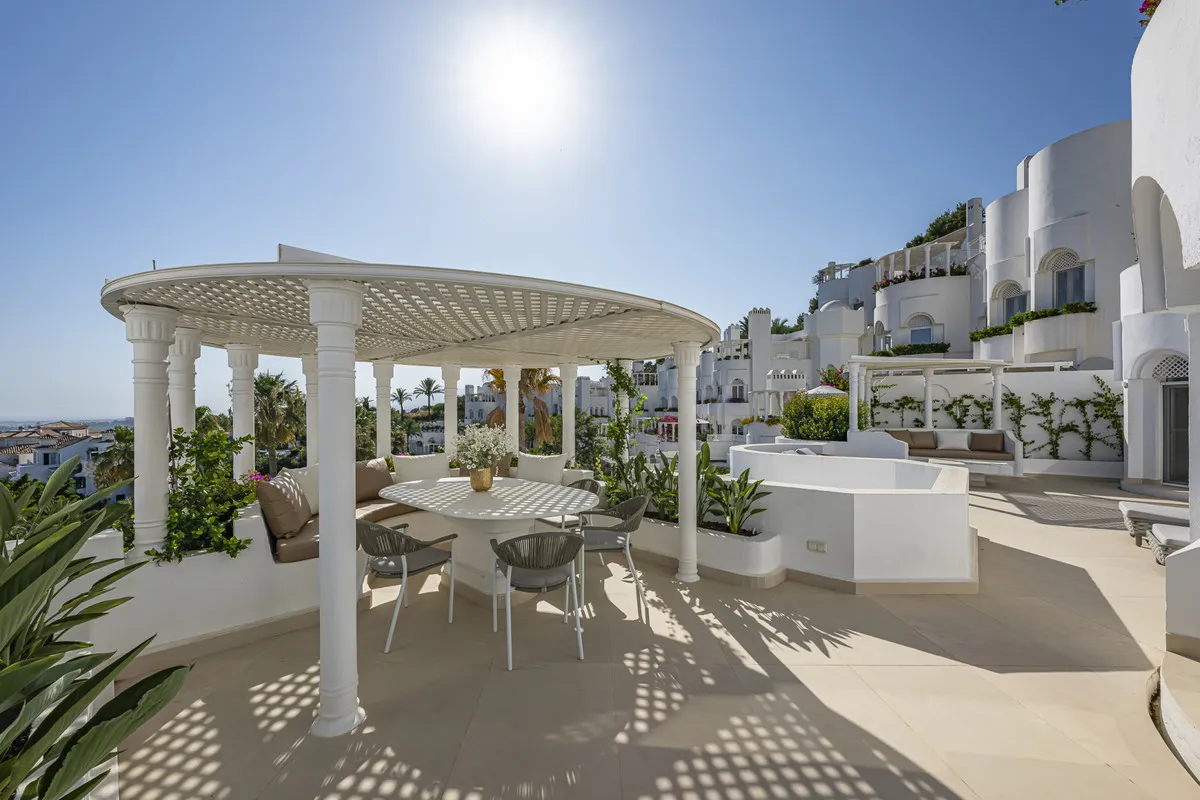 be9923a3-5bdc-4083-8995-7b8be1c82e7b