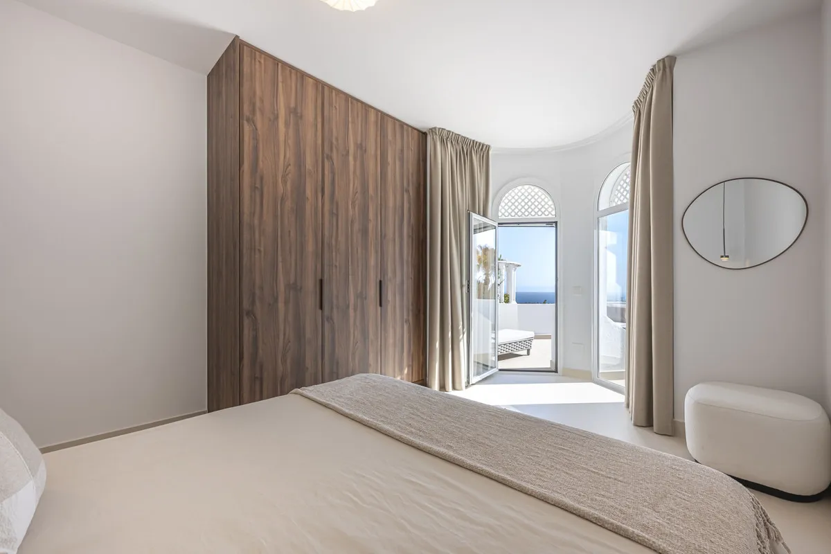 c39dae86-528b-4d47-a741-6905c168622c