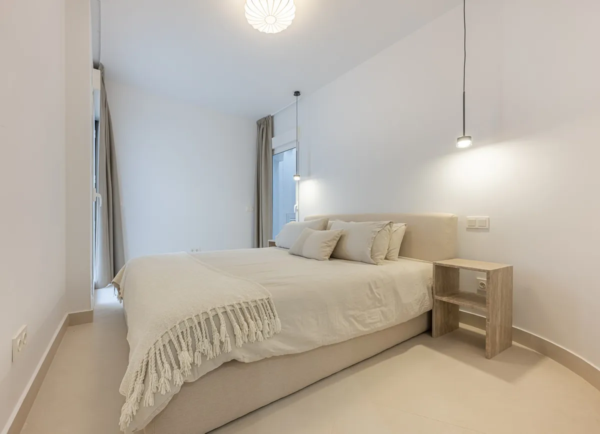 ccac5482-87f0-47eb-9113-66991e2ae58c