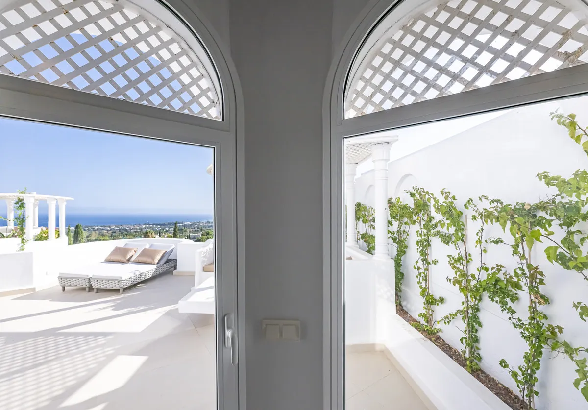 e24ca72b-645d-4d67-bc8c-7e55cc5b8f57