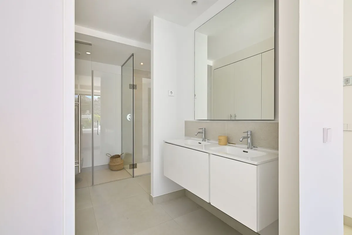 545c0032-3040-4df0-b2b5-3cfa4793acfe