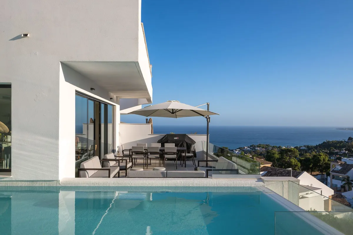 5d0b316a-0085-450b-810d-35b950e1d082