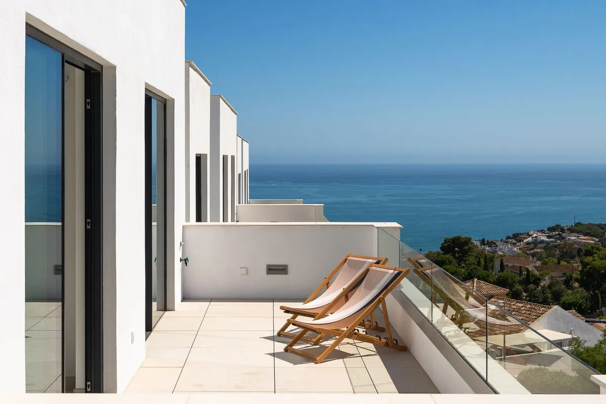 c3111554-0d2b-436a-a826-56b3e6bdcdf1