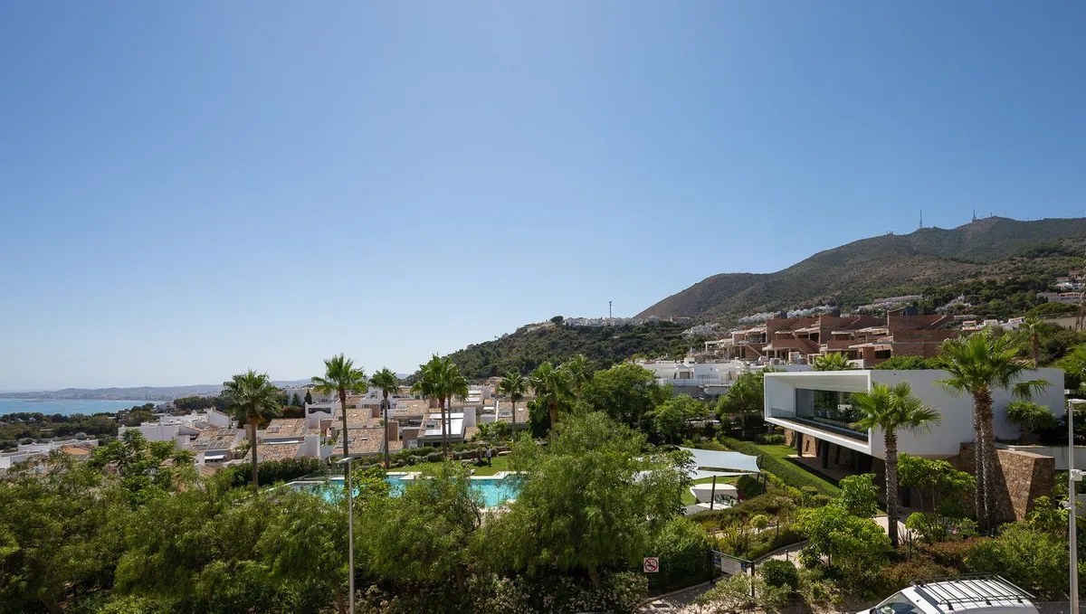 d51d933a-a8a6-462d-9a06-32e9edb72ee1