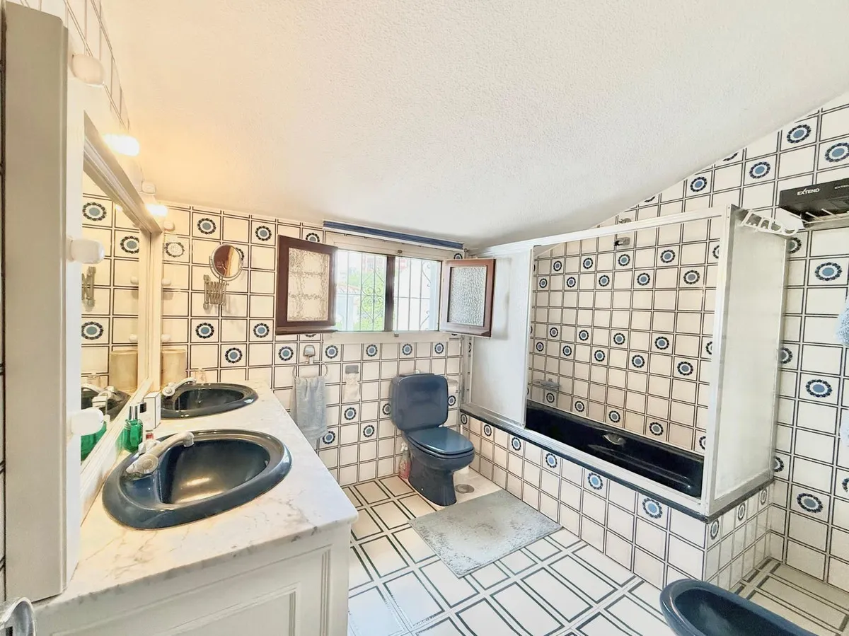 7369b367-ce5f-49c1-b692-abfd25e6fc84