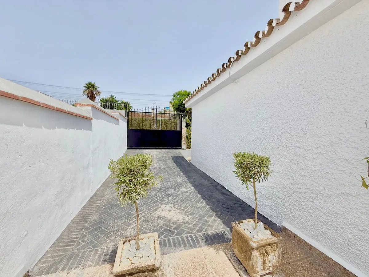 74dc36d1-7628-456f-b17f-6a1eaea26a9e