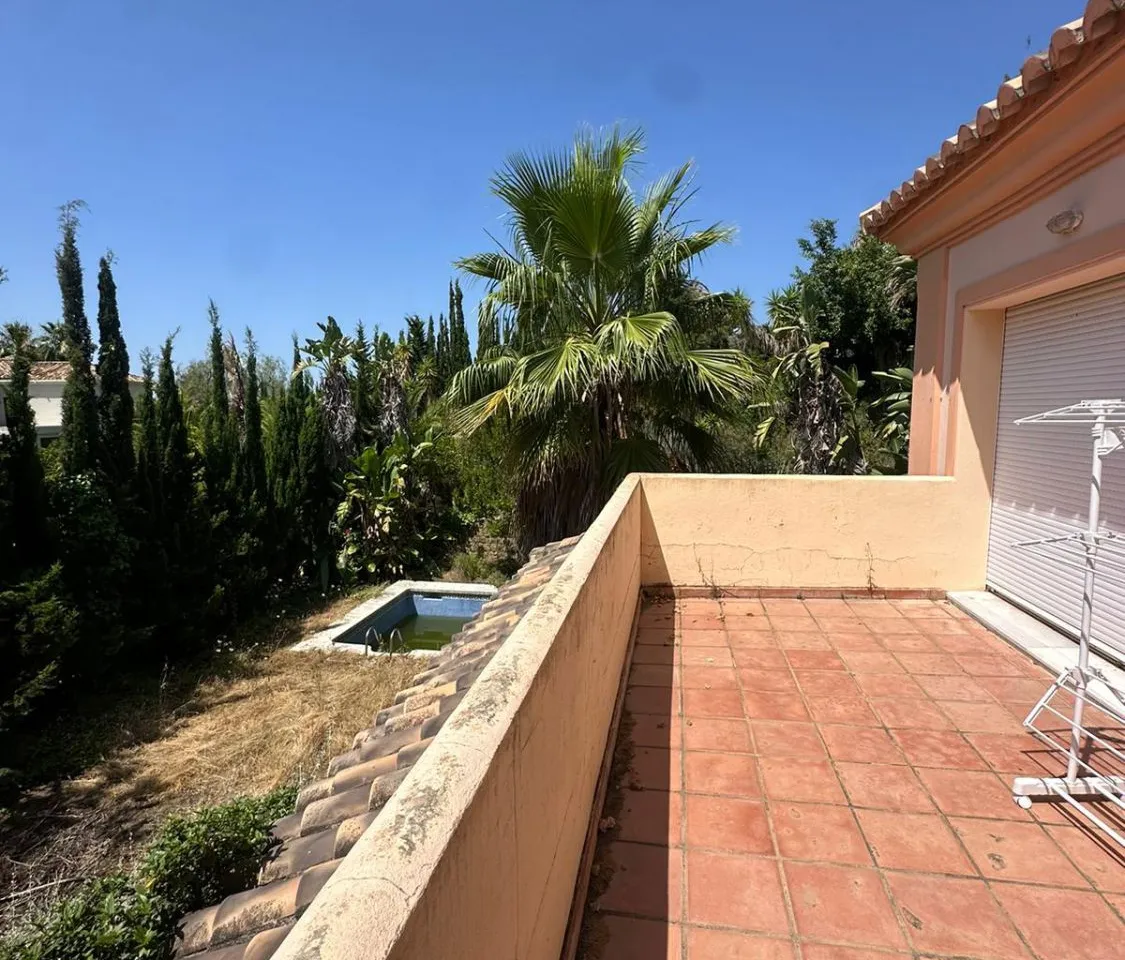 0b49cb5e-c652-4019-b955-910e58bde2e4