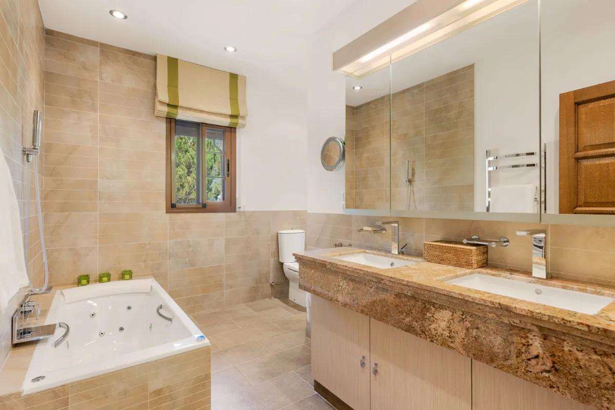 519e8a61-6ed8-4ab9-8b2f-17e205d06047