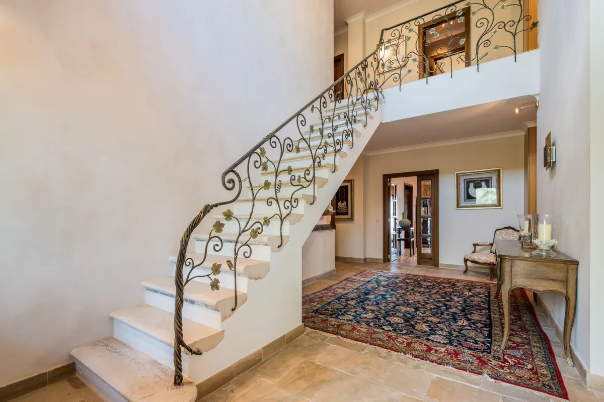 8e09e01e-c433-4bd1-bcd5-786e854ec9ff