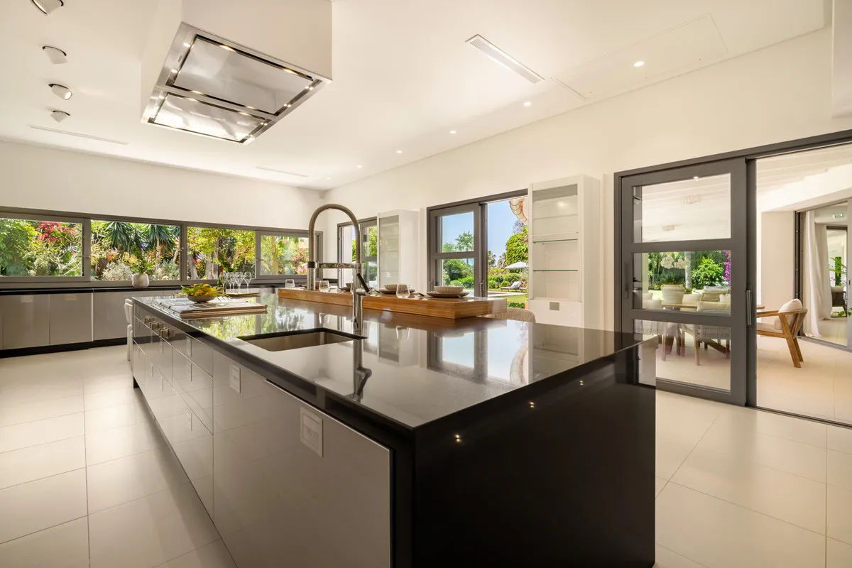 28f7e9d0-fc0f-420d-8274-449a3d51f514