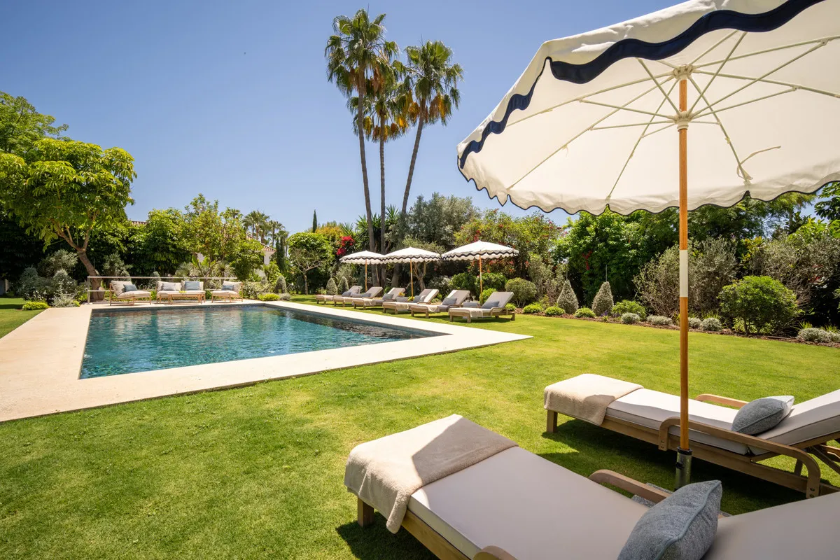 ac8746ac-0d1b-428b-9faf-efde40d53e69