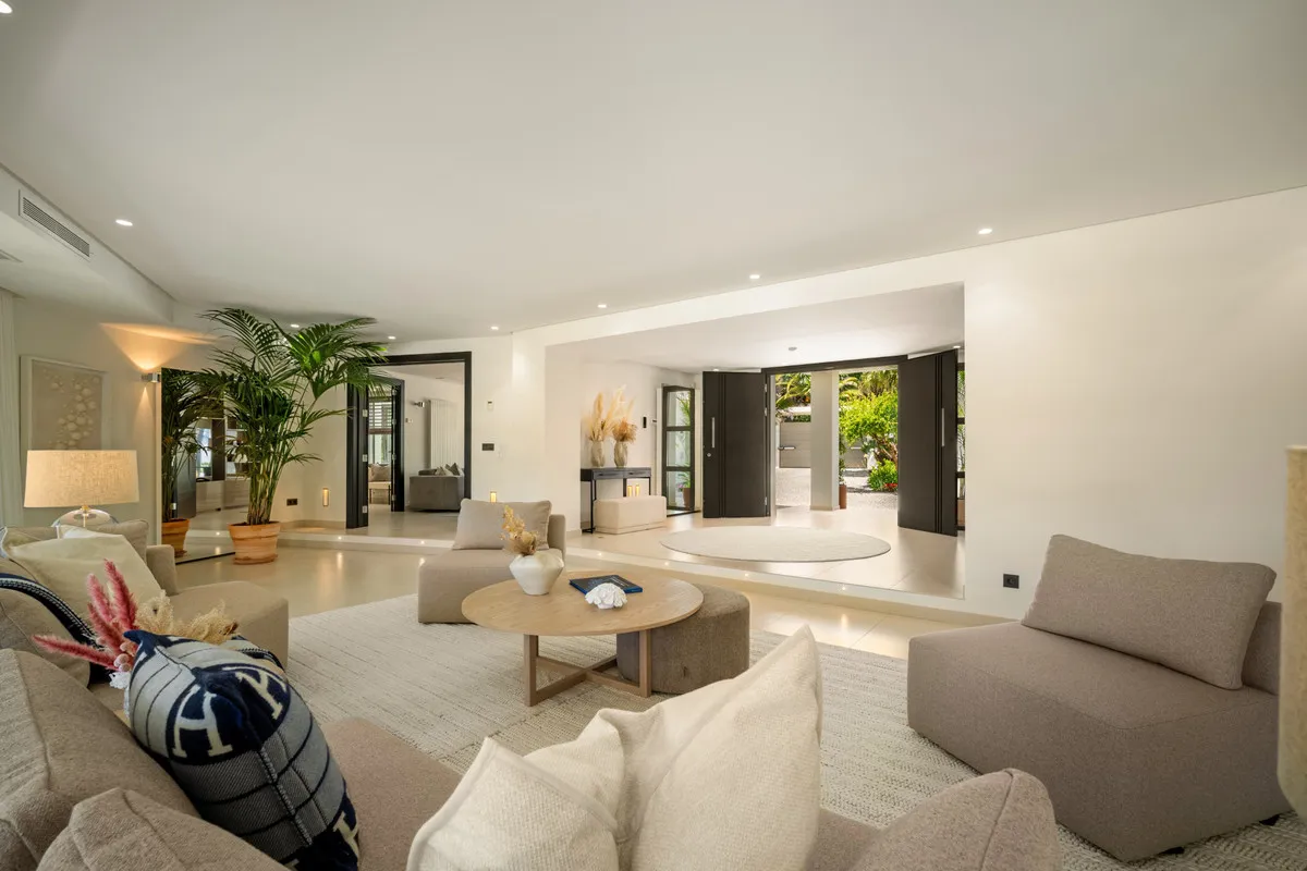 c8b2bfd4-e9bf-4250-be62-719417a337bc