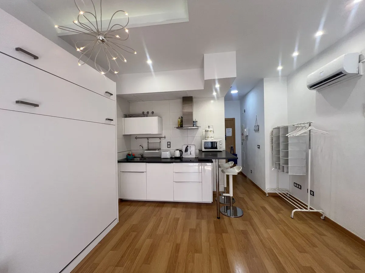 83a05f9b-f821-42bb-aea2-83033514b123