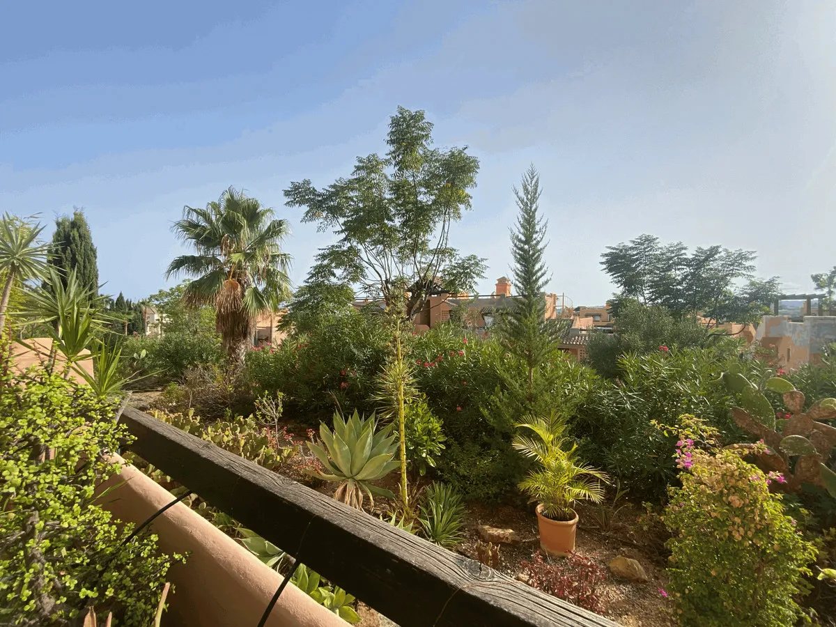 f1ce31f1-9173-4670-a9b6-d777dabc29ad