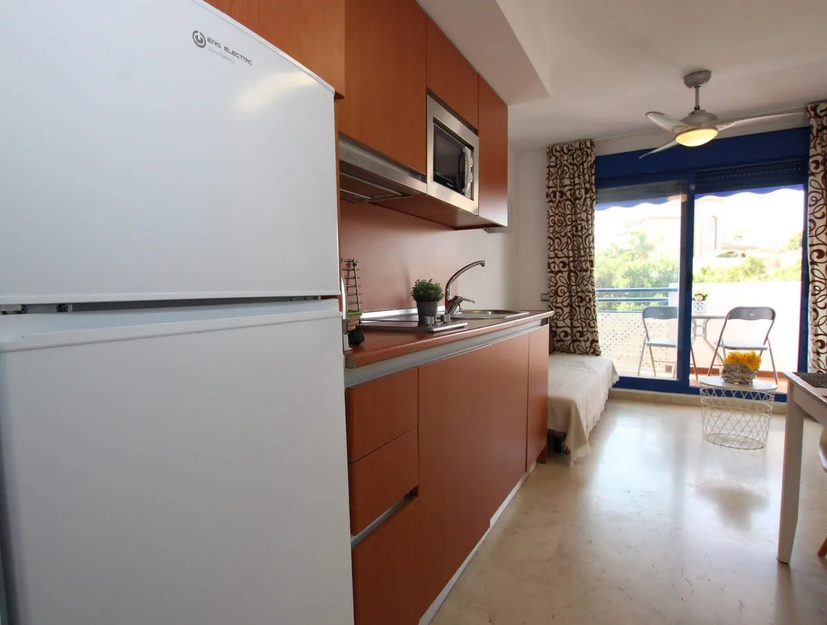 e30f8d77-9503-4ddc-8d26-2659b56306ec