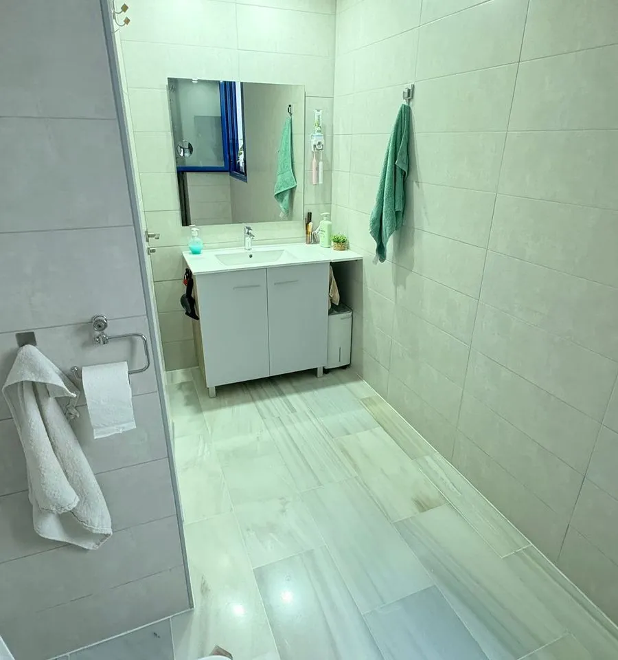 6b87acc1-80e4-45ea-9326-bf4c1313300e