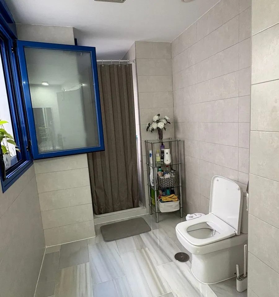 c3cdf4db-6137-4686-a9a0-5f6c9d1b63d8