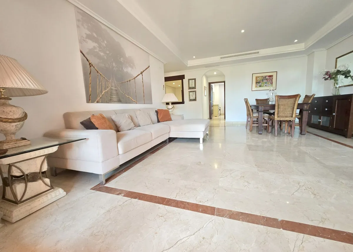 5556e180-8a1f-455e-b4ea-210c5e6e1280