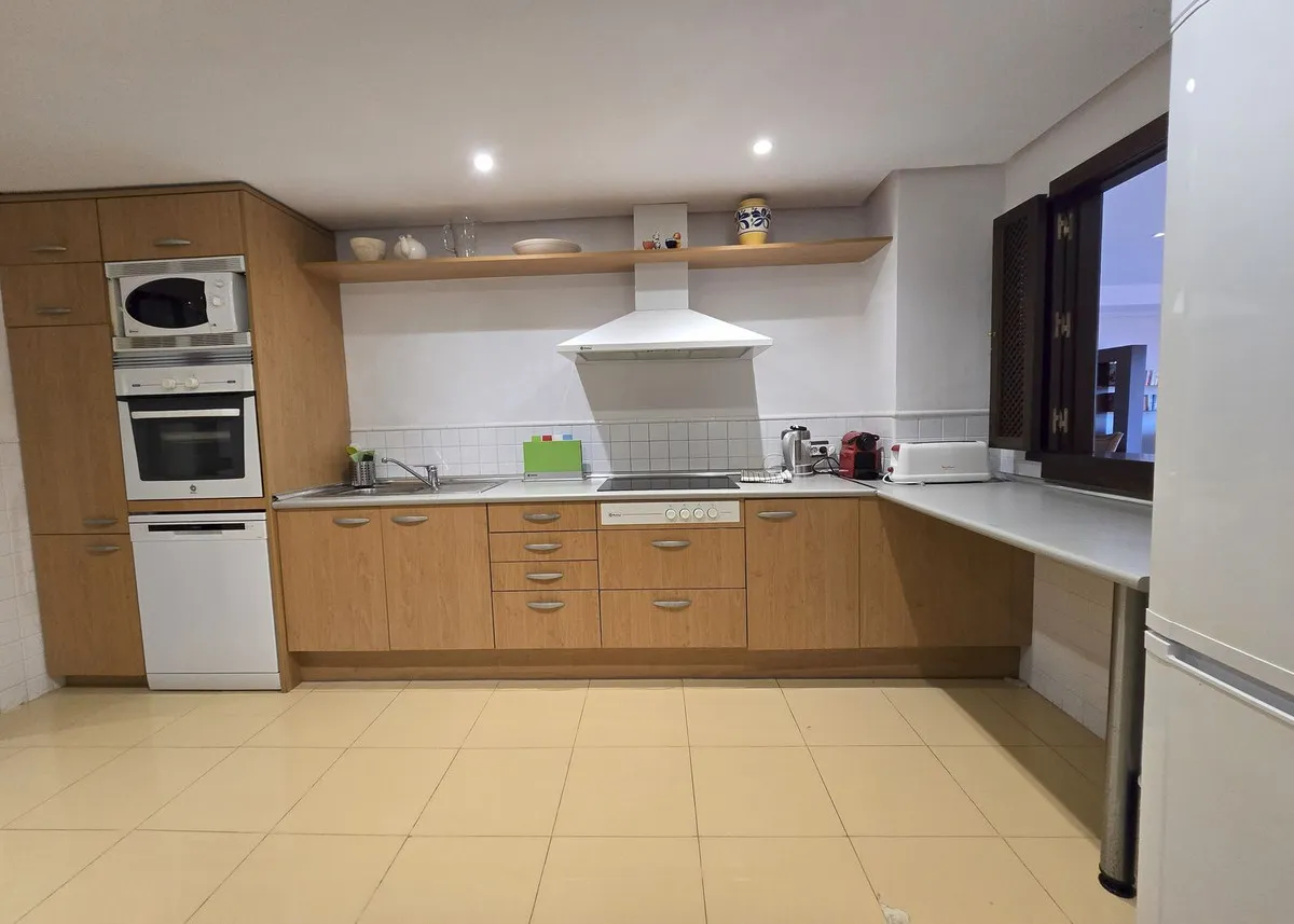 f9c53ae8-4c68-48ed-9383-953905ce590e