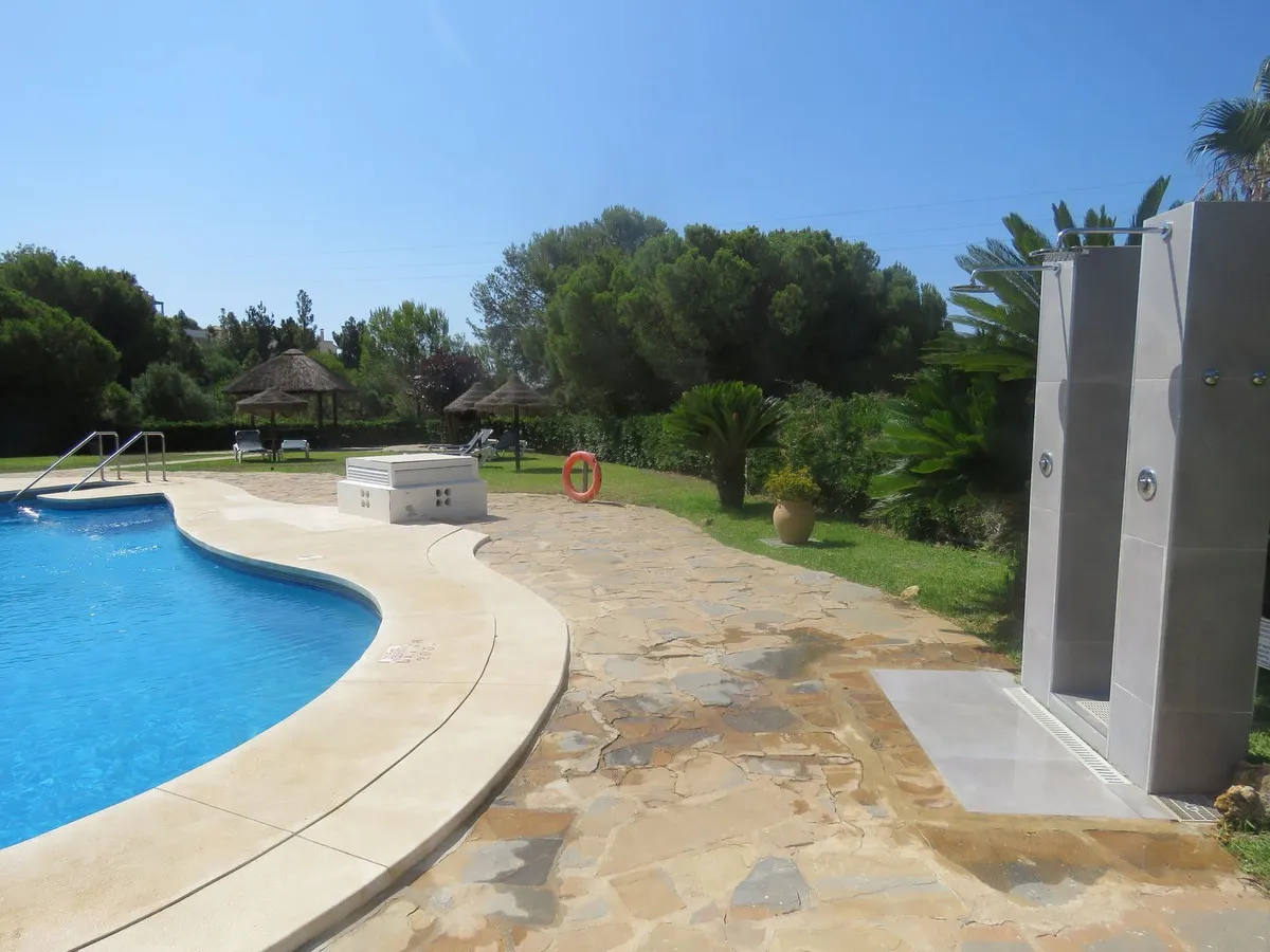 f8573dc8-d598-43dd-b7ae-c87a452b0d1e