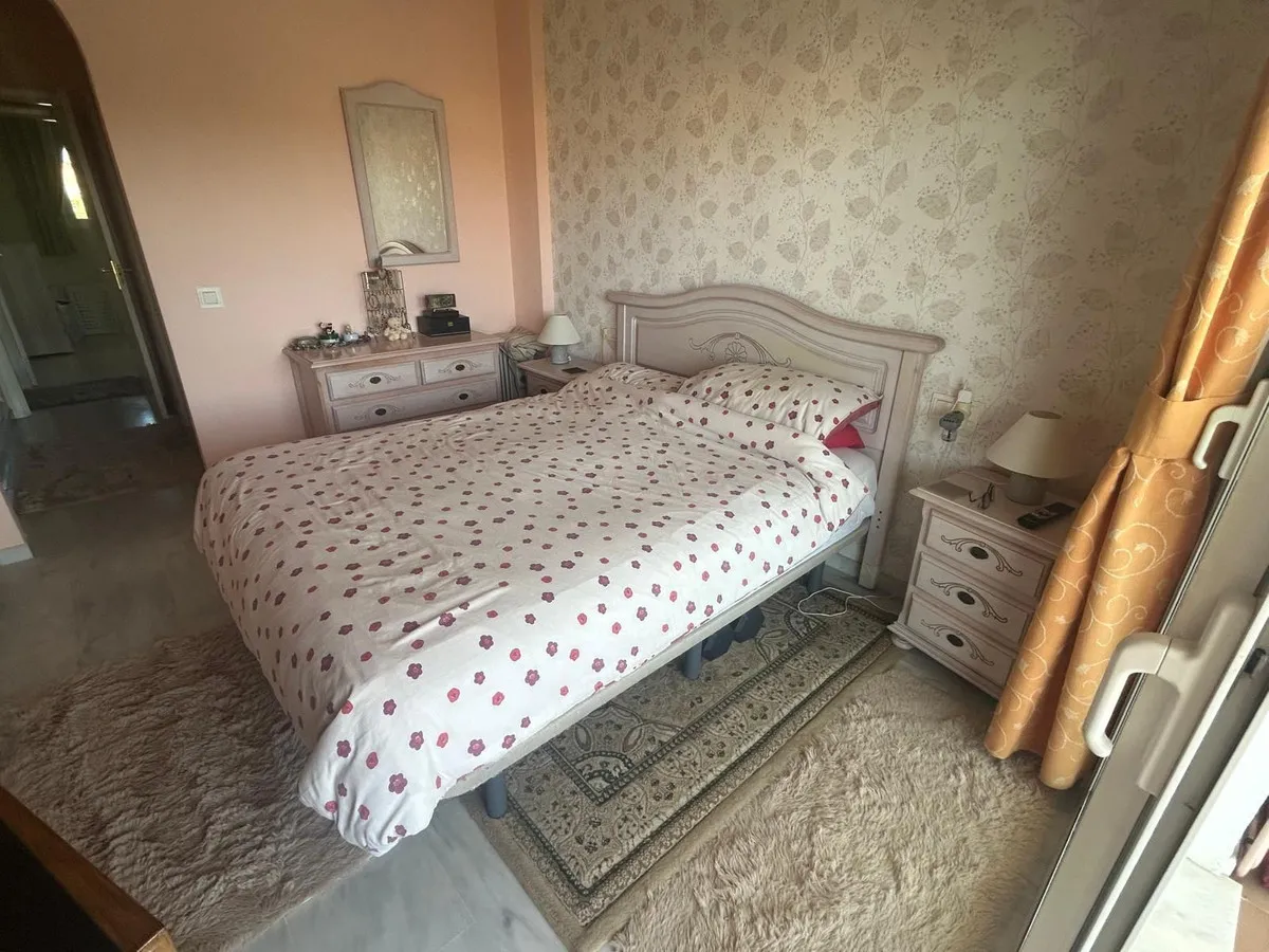 eb16fa94-df48-44a7-b1b5-952655236398