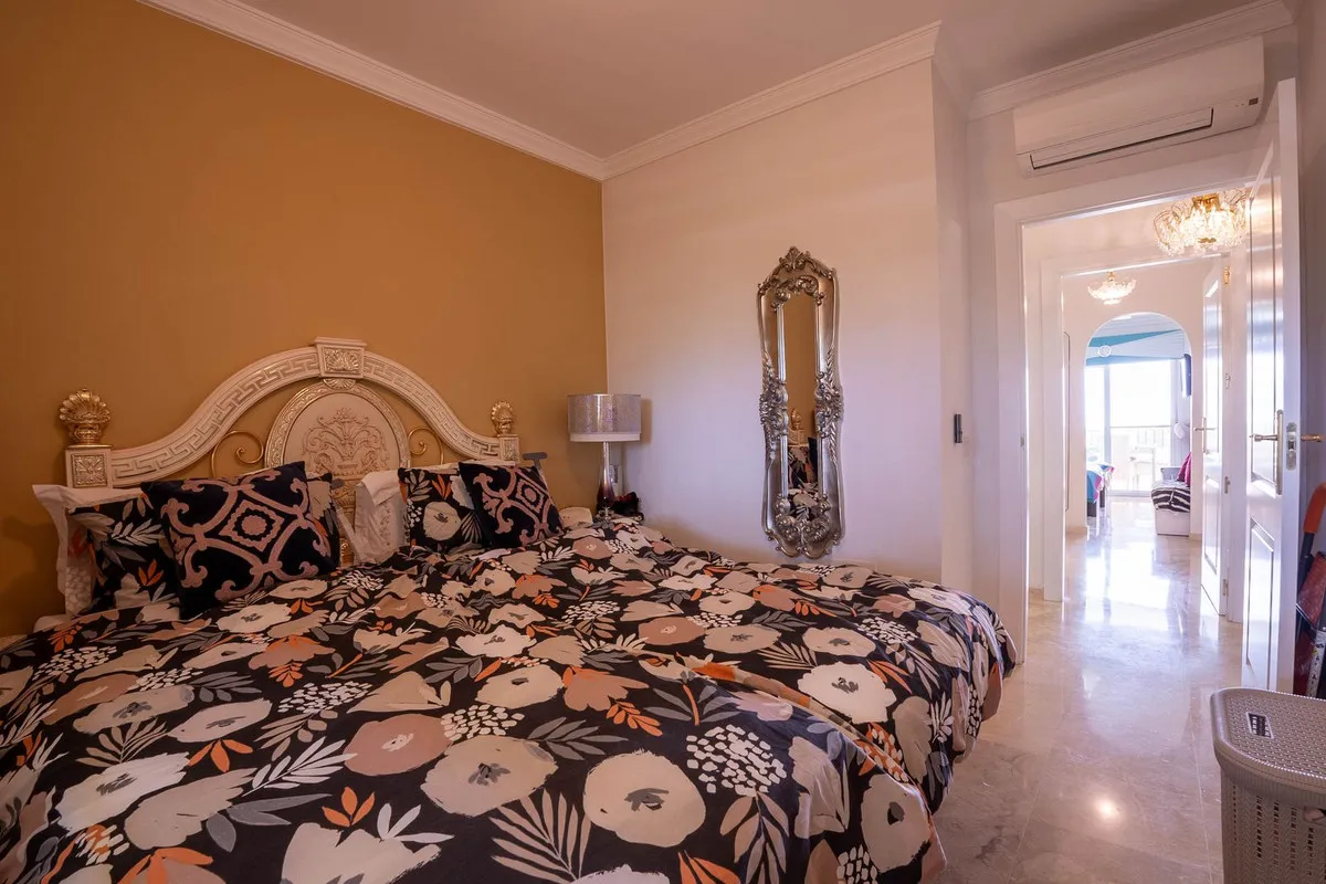 4356b683-7eb7-4df2-a447-d40c2f3f4471